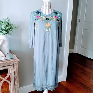 Tea n Rose Embroidered Midi Dress